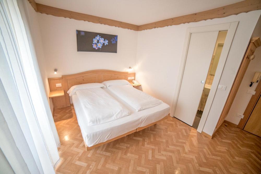 Hotel Due Spade Фольгария Экстерьер фото