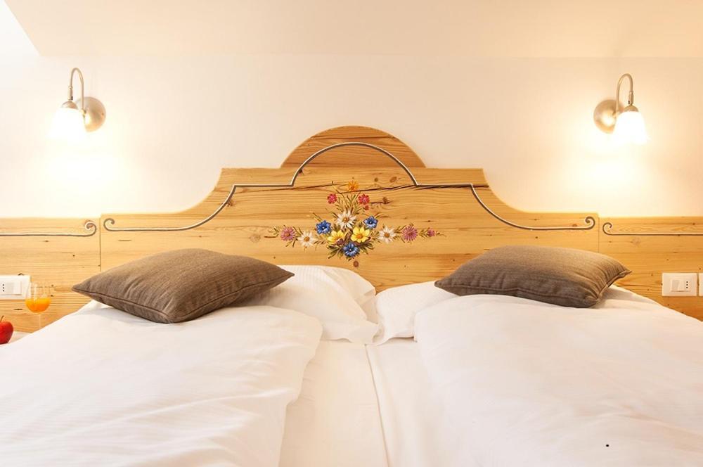 Hotel Due Spade Фольгария Экстерьер фото