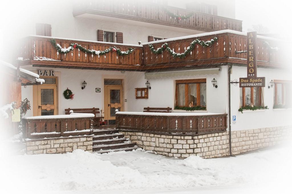 Hotel Due Spade Фольгария Экстерьер фото