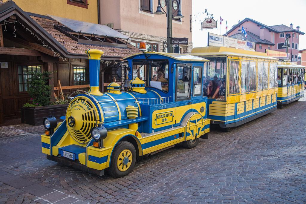 Hotel Due Spade Фольгария Экстерьер фото